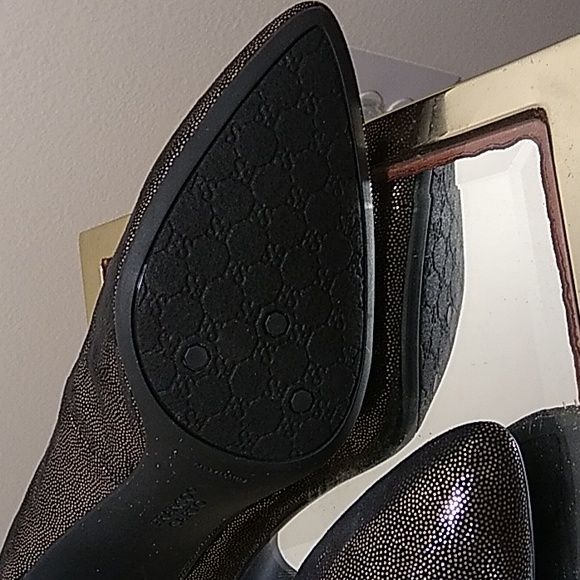 Franco Sarto, size 10 med, color black and gold heels. - Picture 2 of 4